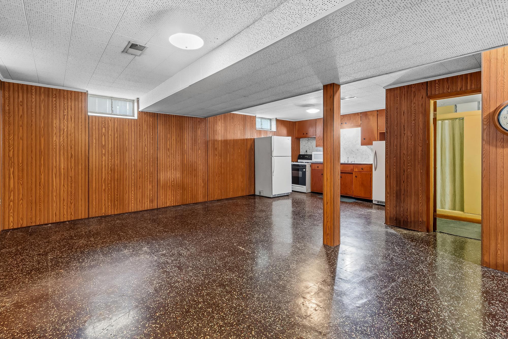 1843 Grant Road Property Photo 12