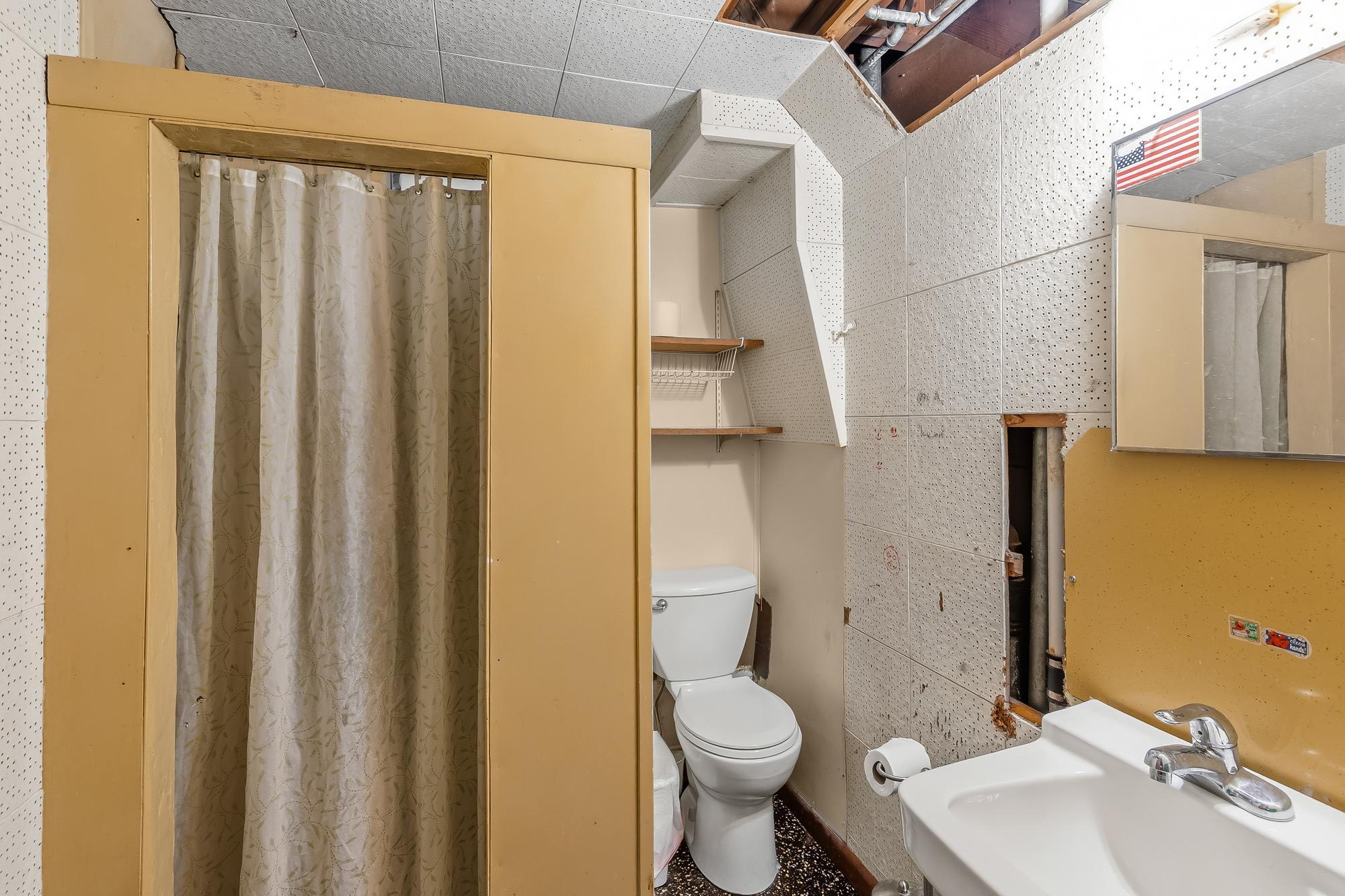 1843 Grant Road Property Photo 16