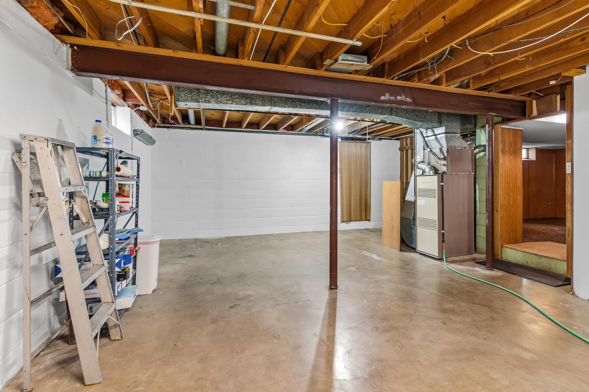 1843 Grant Road Property Photo 18