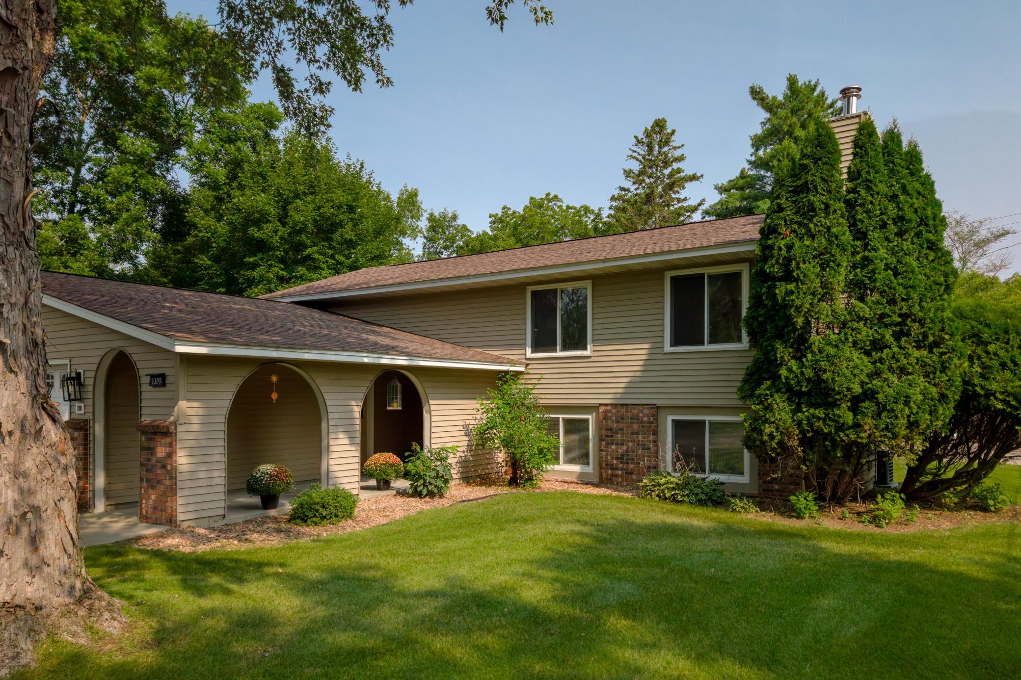 1309 19th Street S Property Photo 3