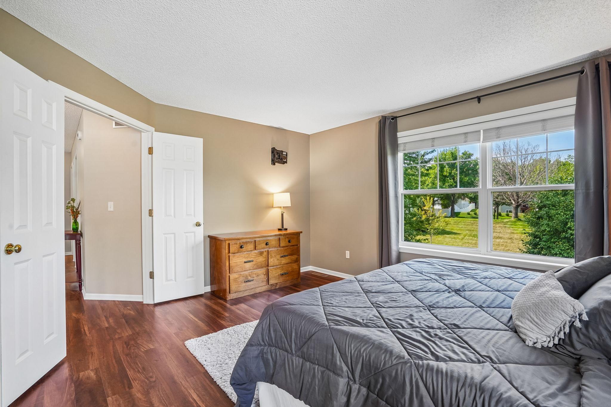 12852 44th Place Ne Property Photo 17
