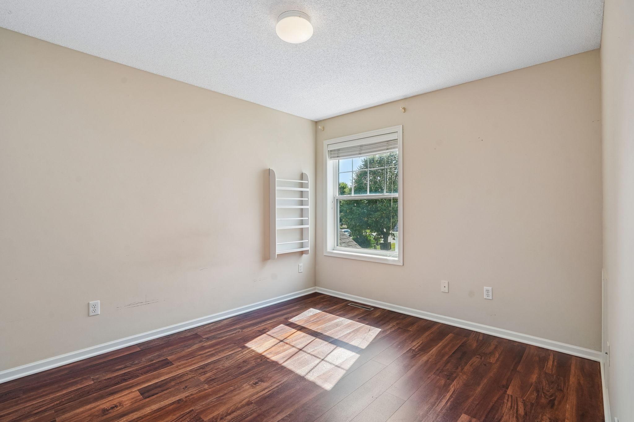 12852 44th Place Ne Property Photo 22