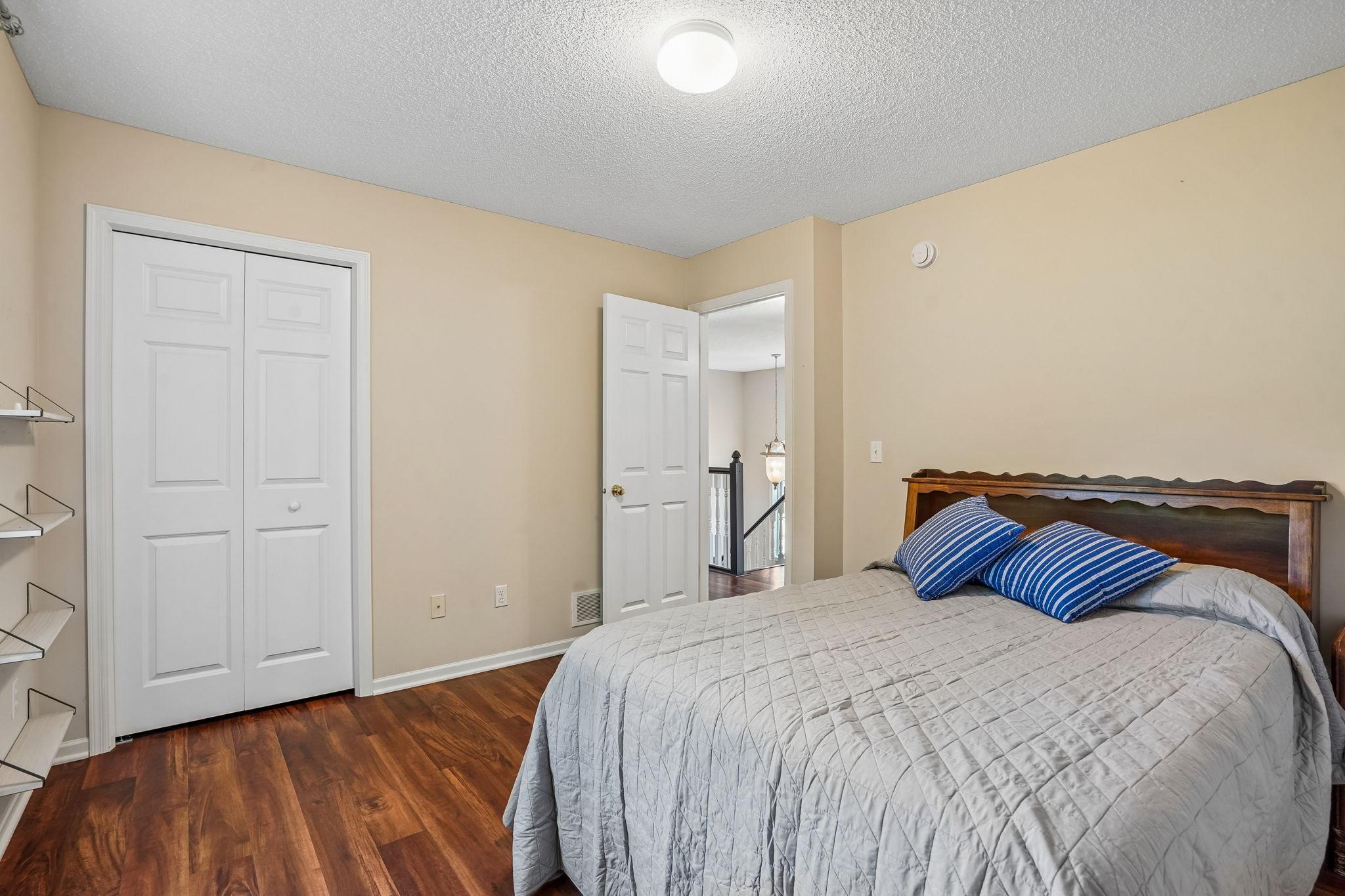 12852 44th Place Ne Property Photo 25