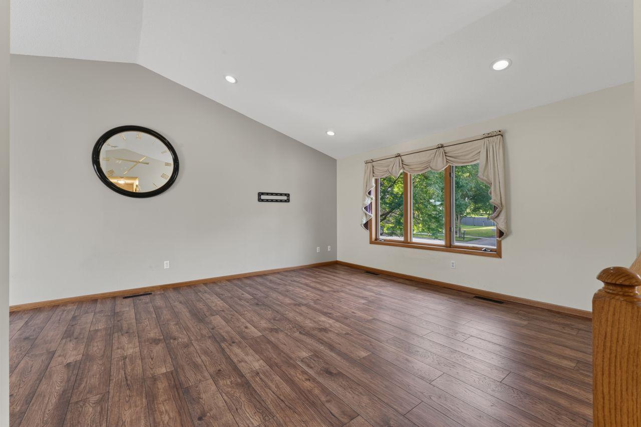 501 Carter Drive Property Photo 5