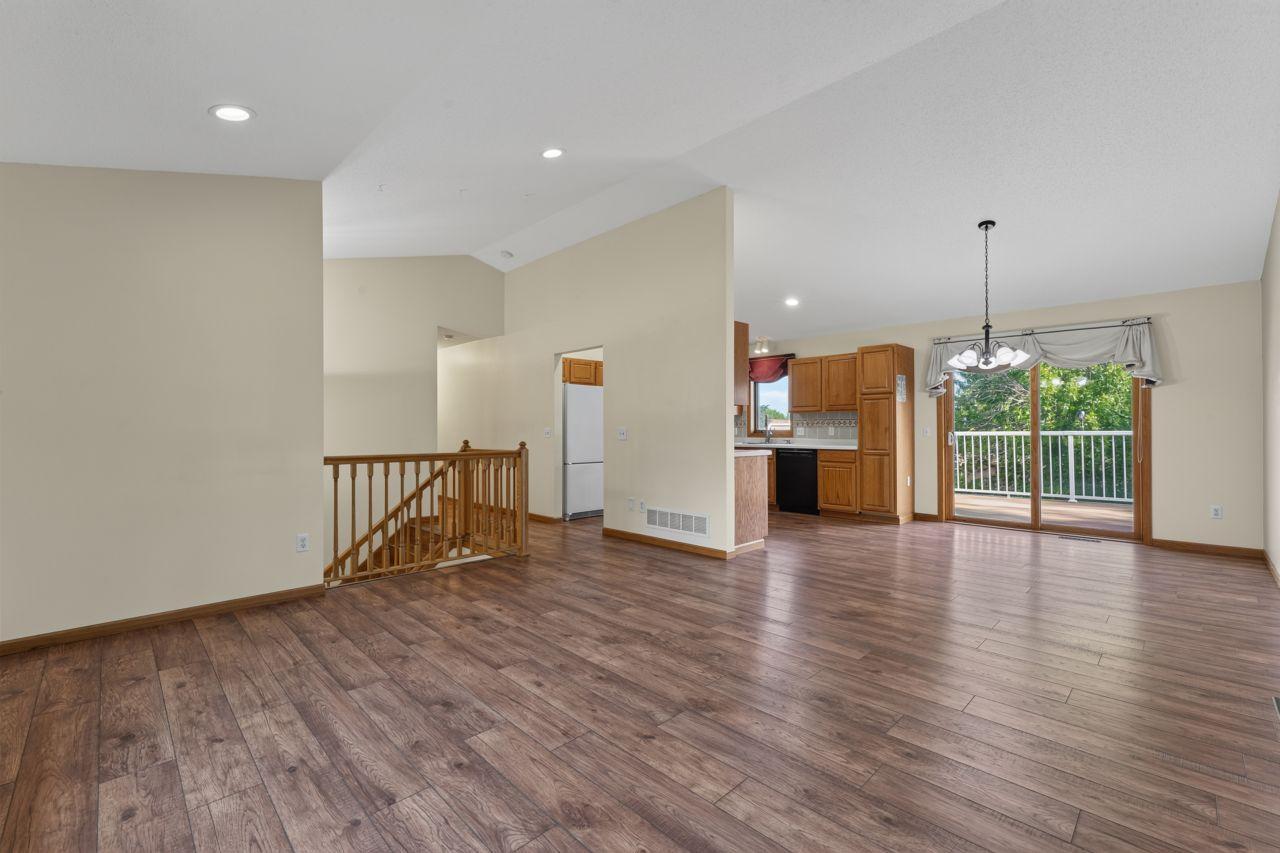 501 Carter Drive Property Photo 6