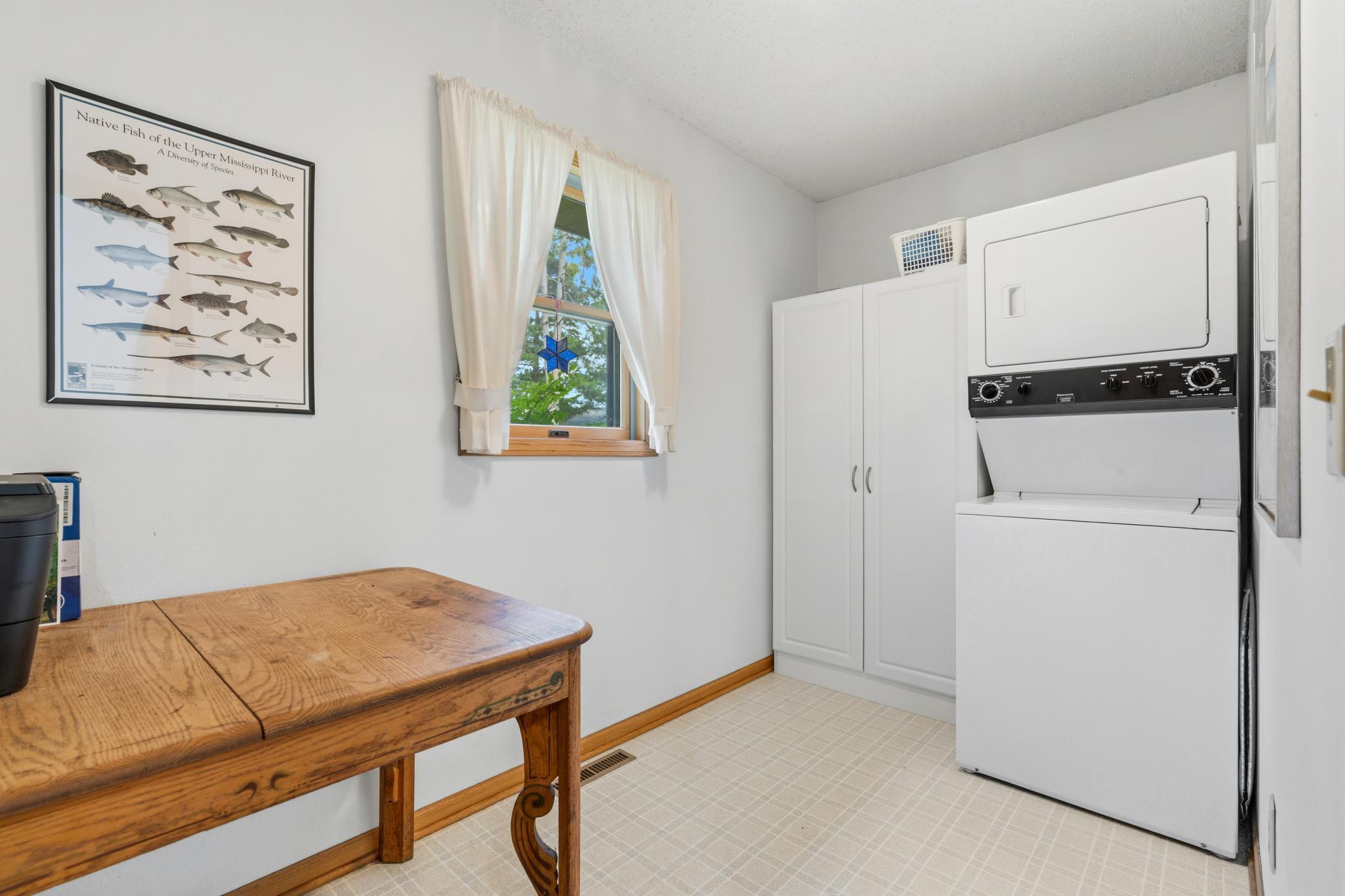 1366 S River Road Property Photo 20