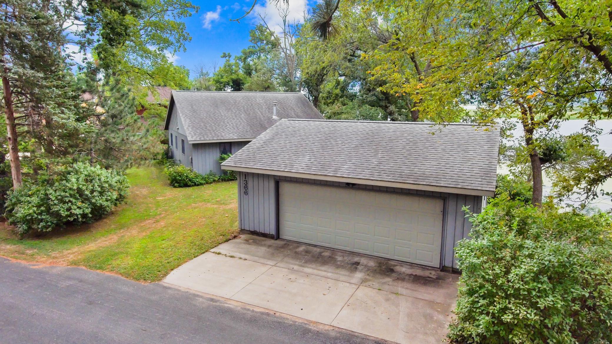 1366 S River Road Property Photo 26