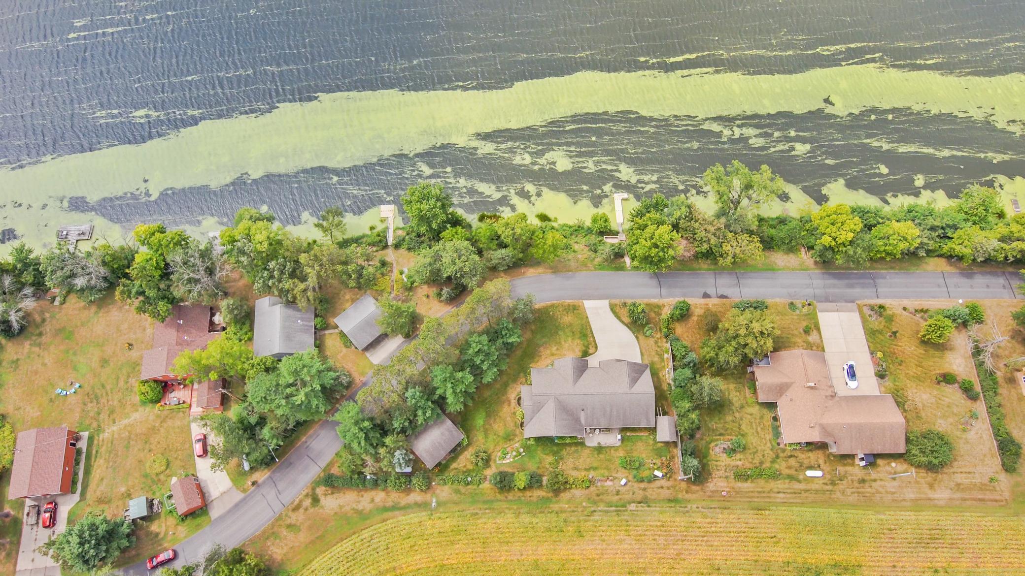 1366 S River Road Property Photo 37