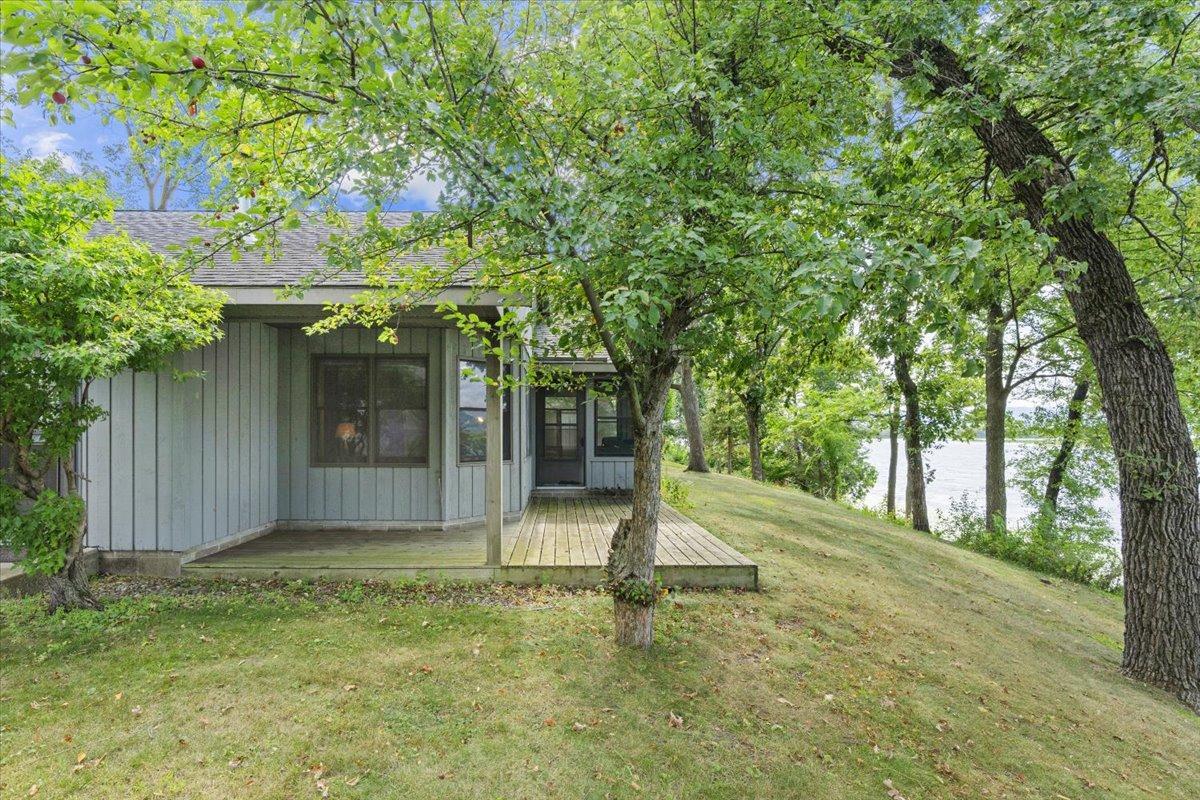 1366 S River Road Property Photo 38