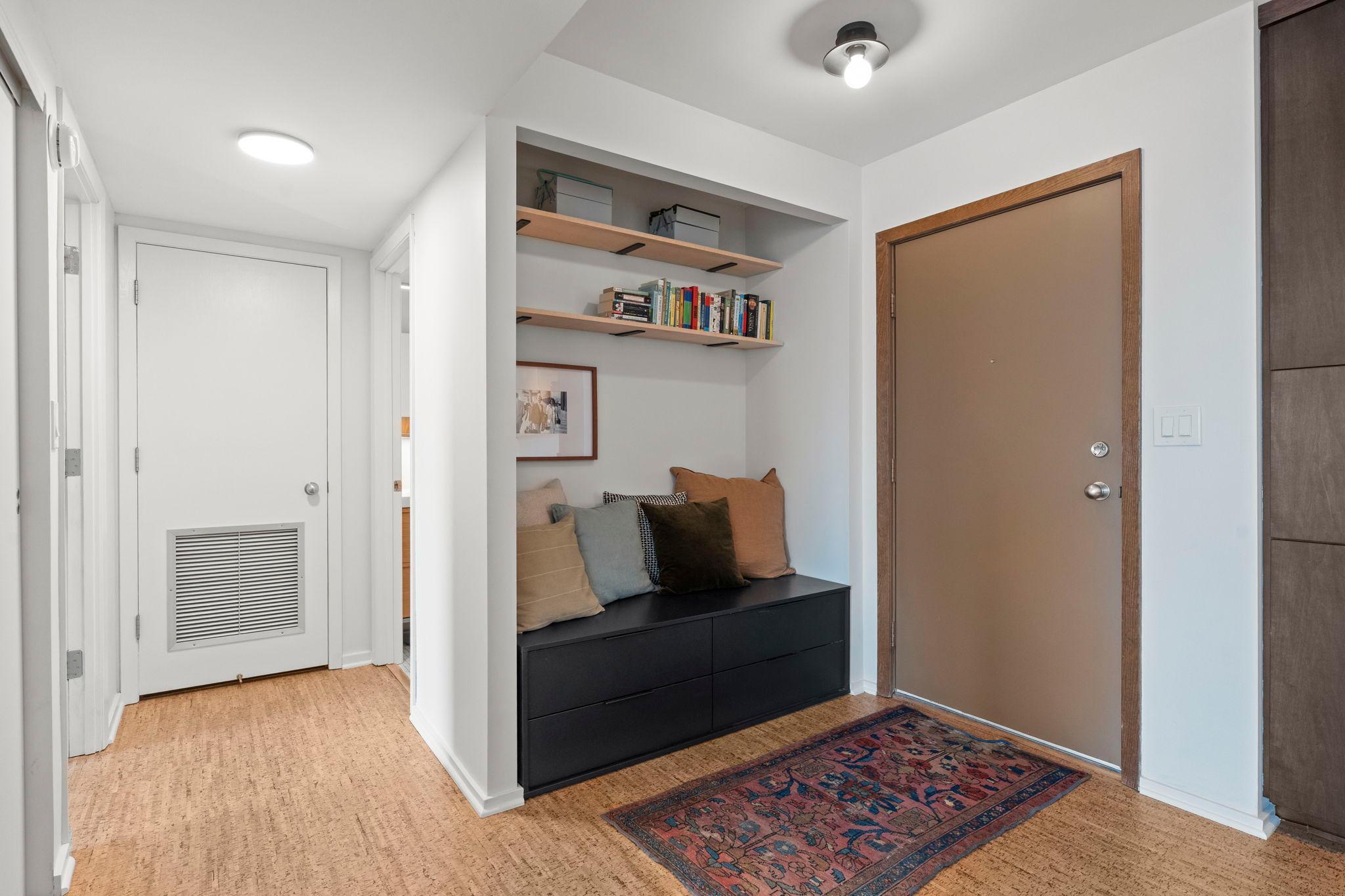 121 Washington Avenue S 1516 Property Photo 10