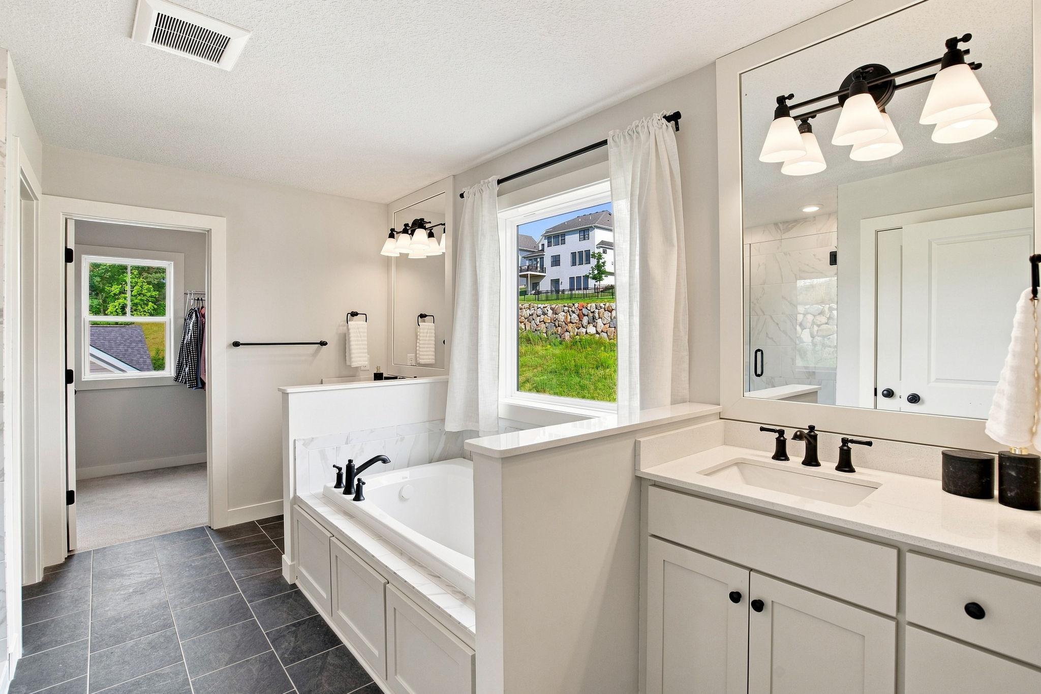 5392 Rolling Hills Parkway Property Photo 24