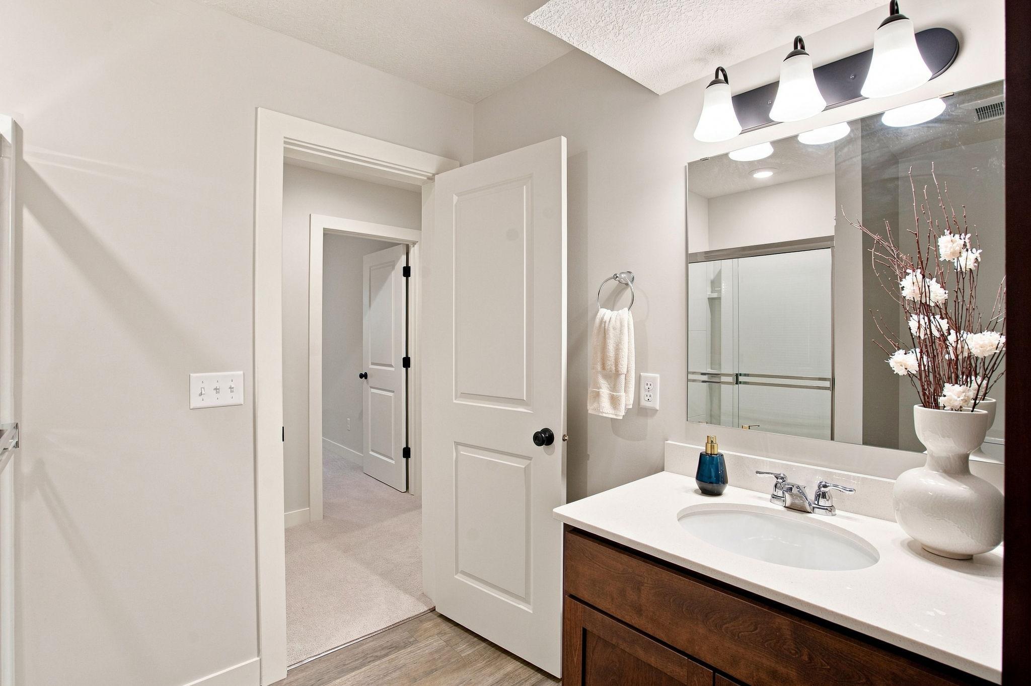 5392 Rolling Hills Parkway Property Photo 39