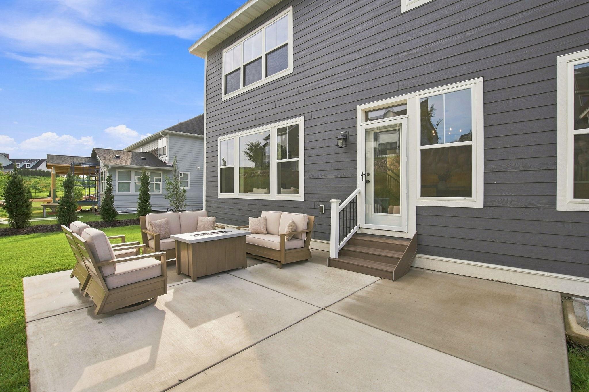 5392 Rolling Hills Parkway Property Photo 44