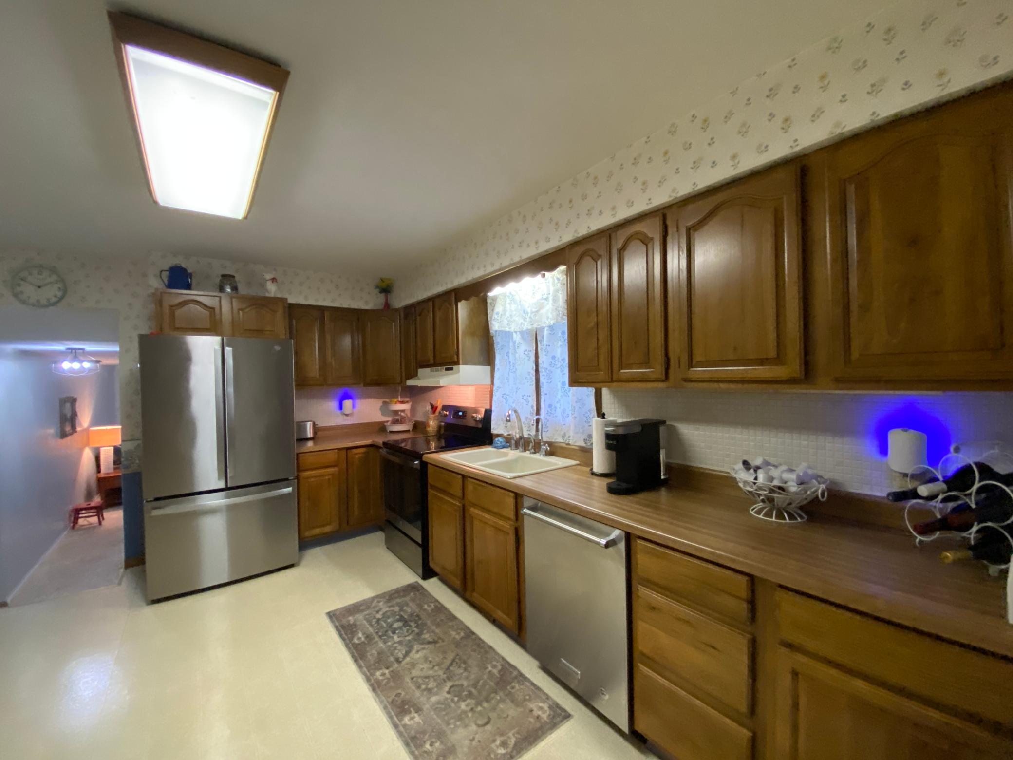 421 Meredith Road Property Photo 2