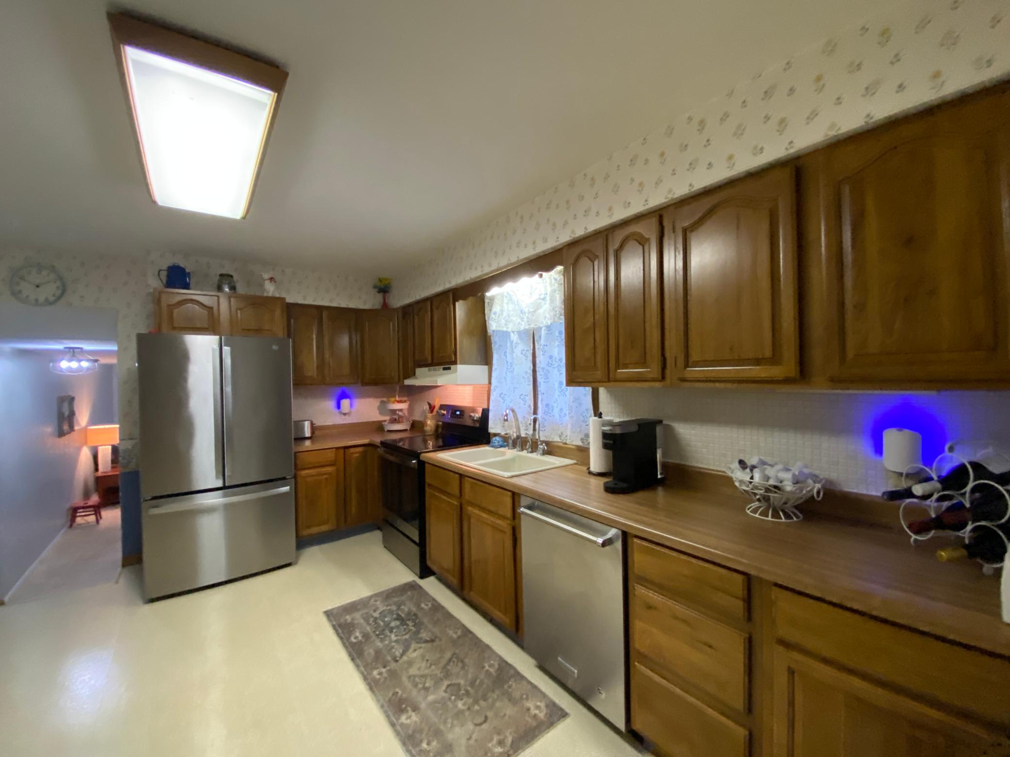 421 Meredith Road Property Photo 3