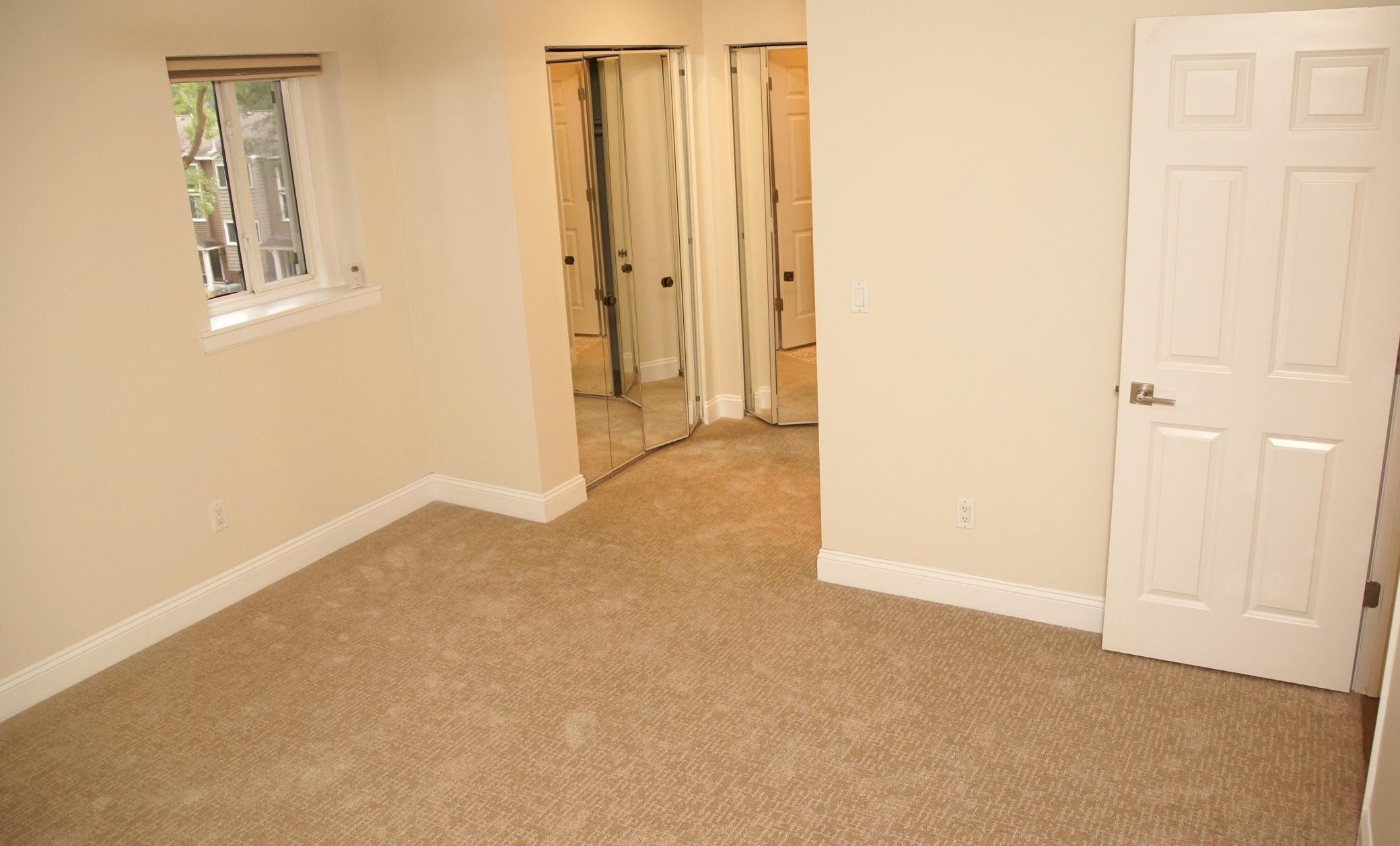 330 Pondridge Circle Property Photo 15