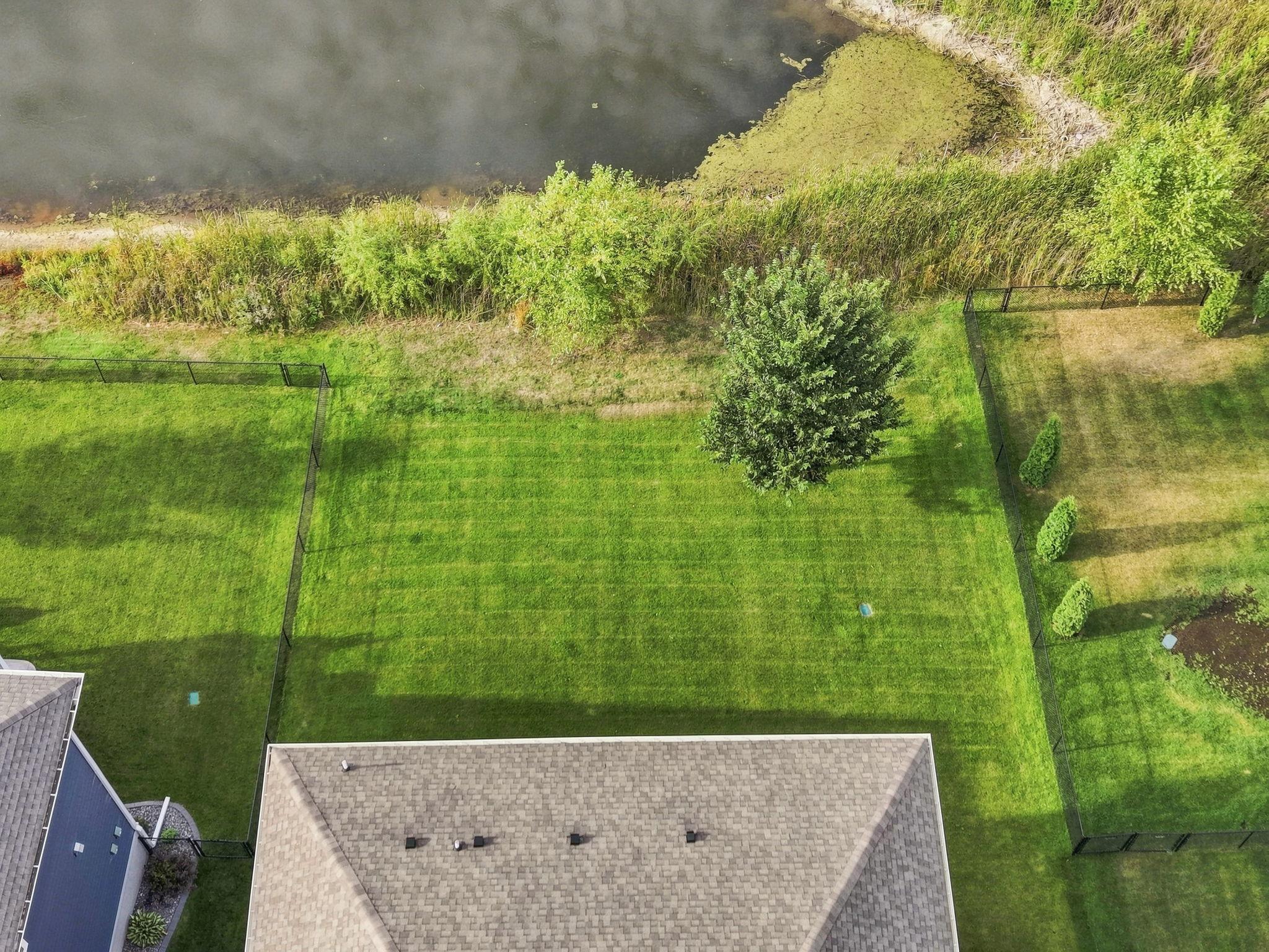 11572 Pineridge Way N Property Photo 6