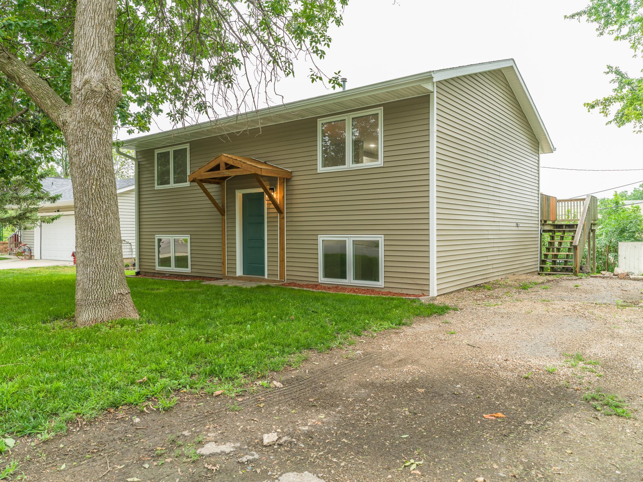 1208 Crestview Road Property Photo 2