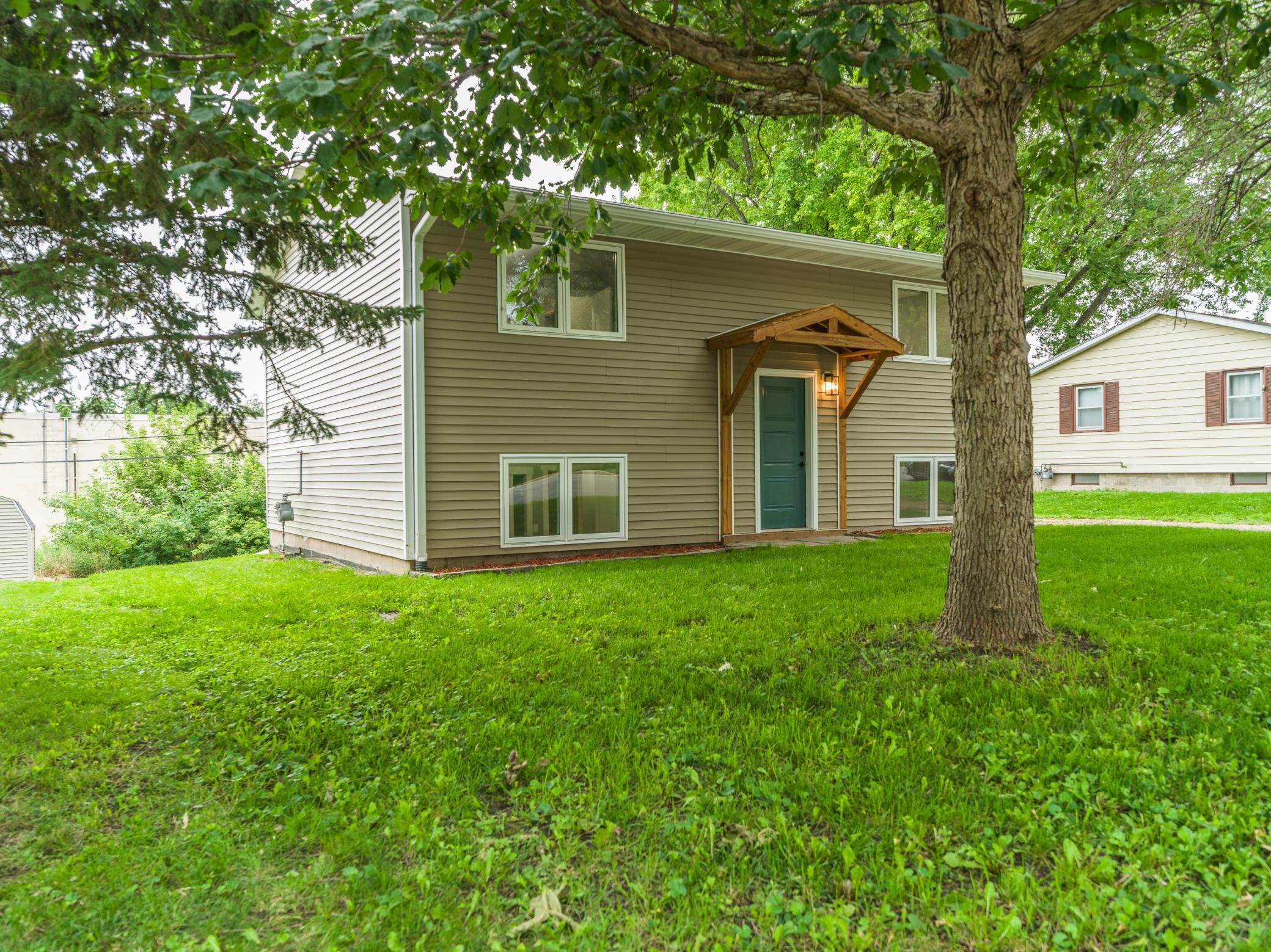 1208 Crestview Road Property Photo 3