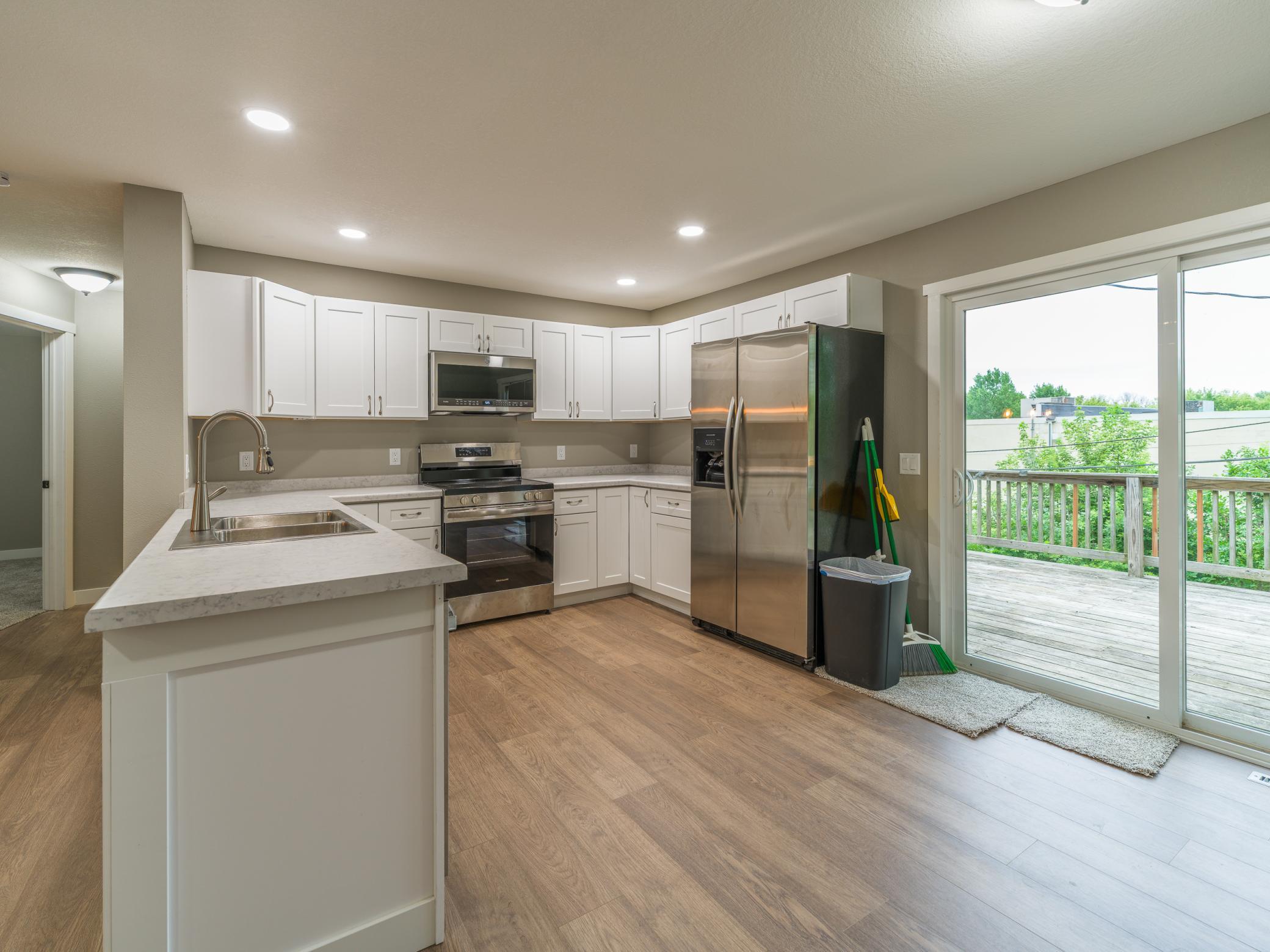1208 Crestview Road Property Photo 8
