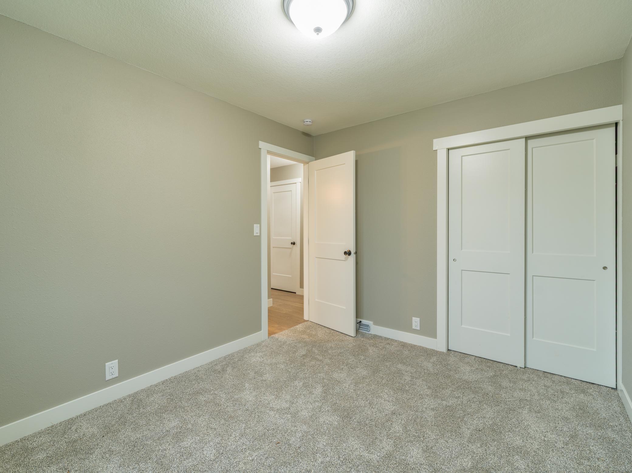 1208 Crestview Road Property Photo 12