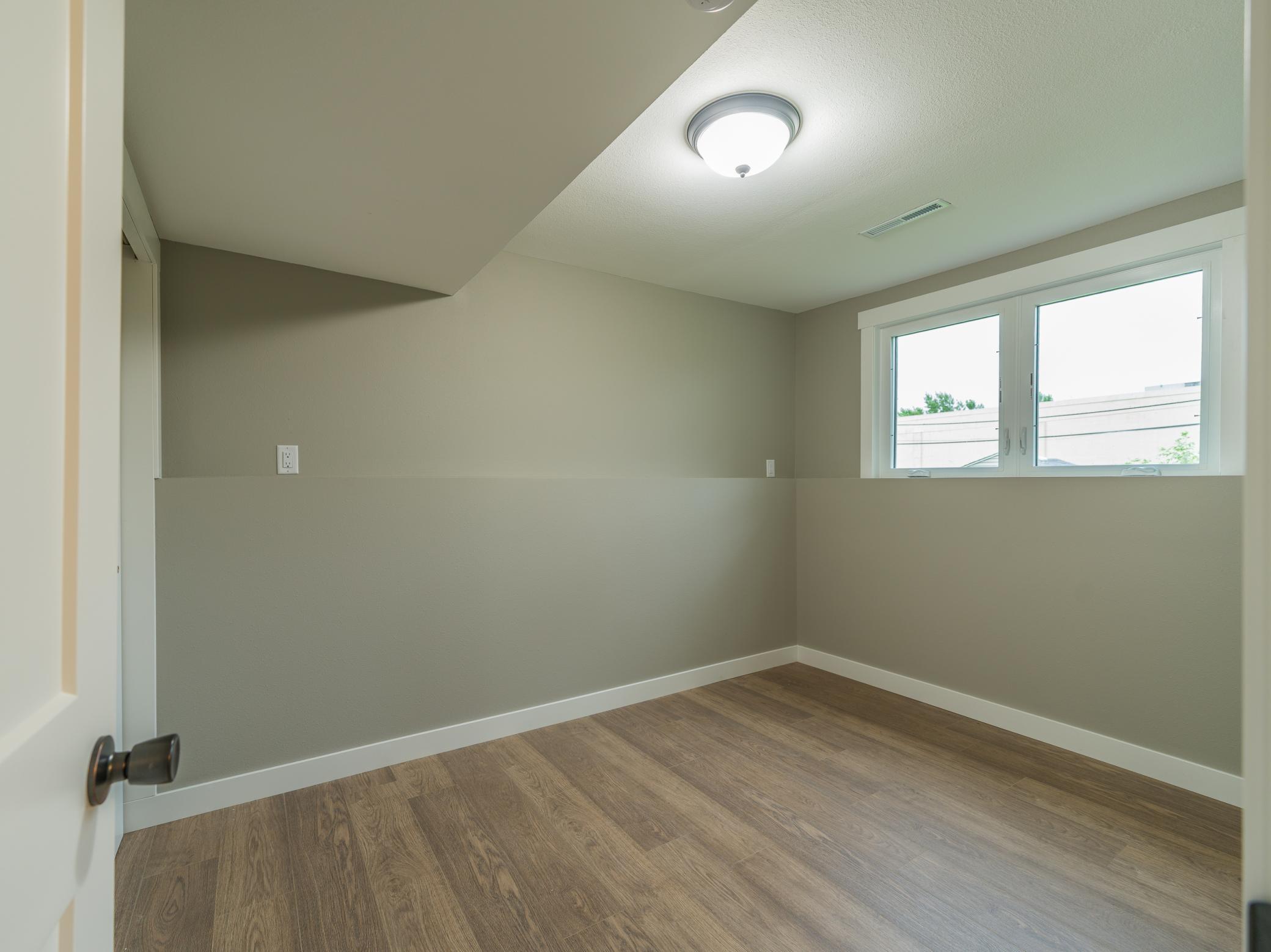 1208 Crestview Road Property Photo 18
