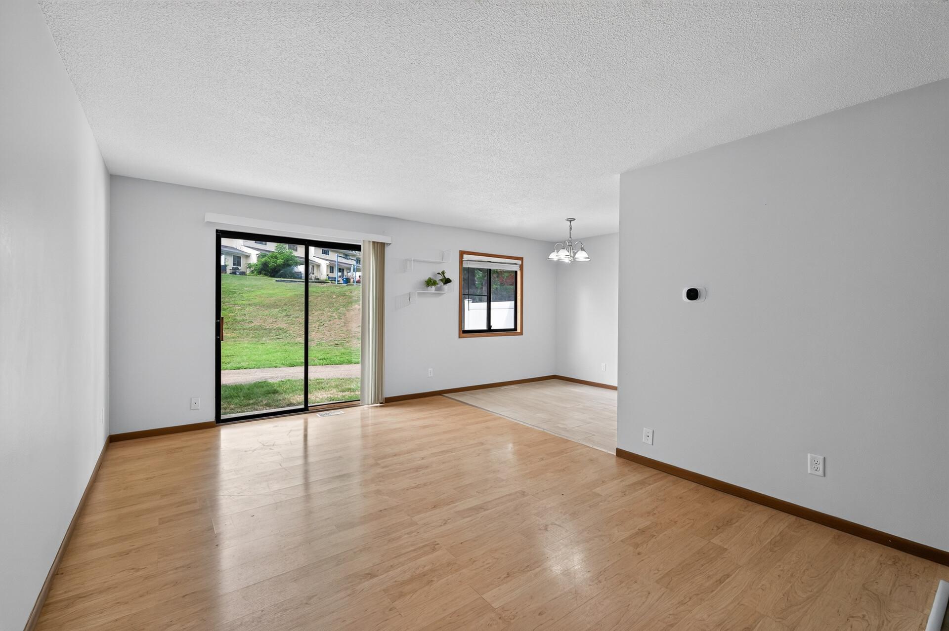3215 Valley Ridge Drive 56 Property Photo 3