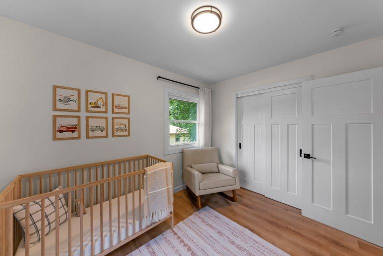 8124 Mount Curve Boulevard Property Photo 28