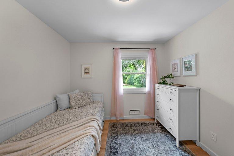 8124 Mount Curve Boulevard Property Photo 30