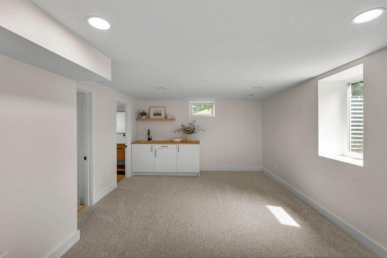 8124 Mount Curve Boulevard Property Photo 35