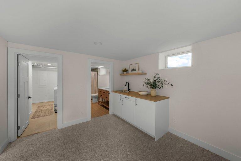 8124 Mount Curve Boulevard Property Photo 36