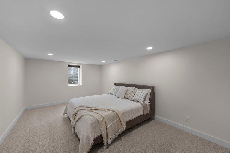 8124 Mount Curve Boulevard Property Photo 40