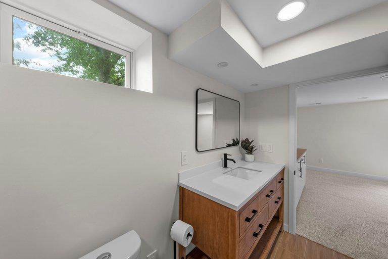 8124 Mount Curve Boulevard Property Photo 48