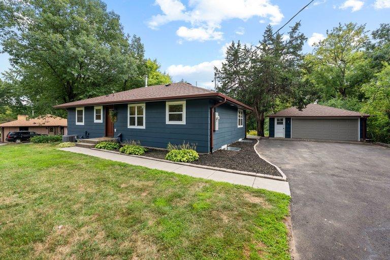 8124 Mount Curve Boulevard Property Photo 60