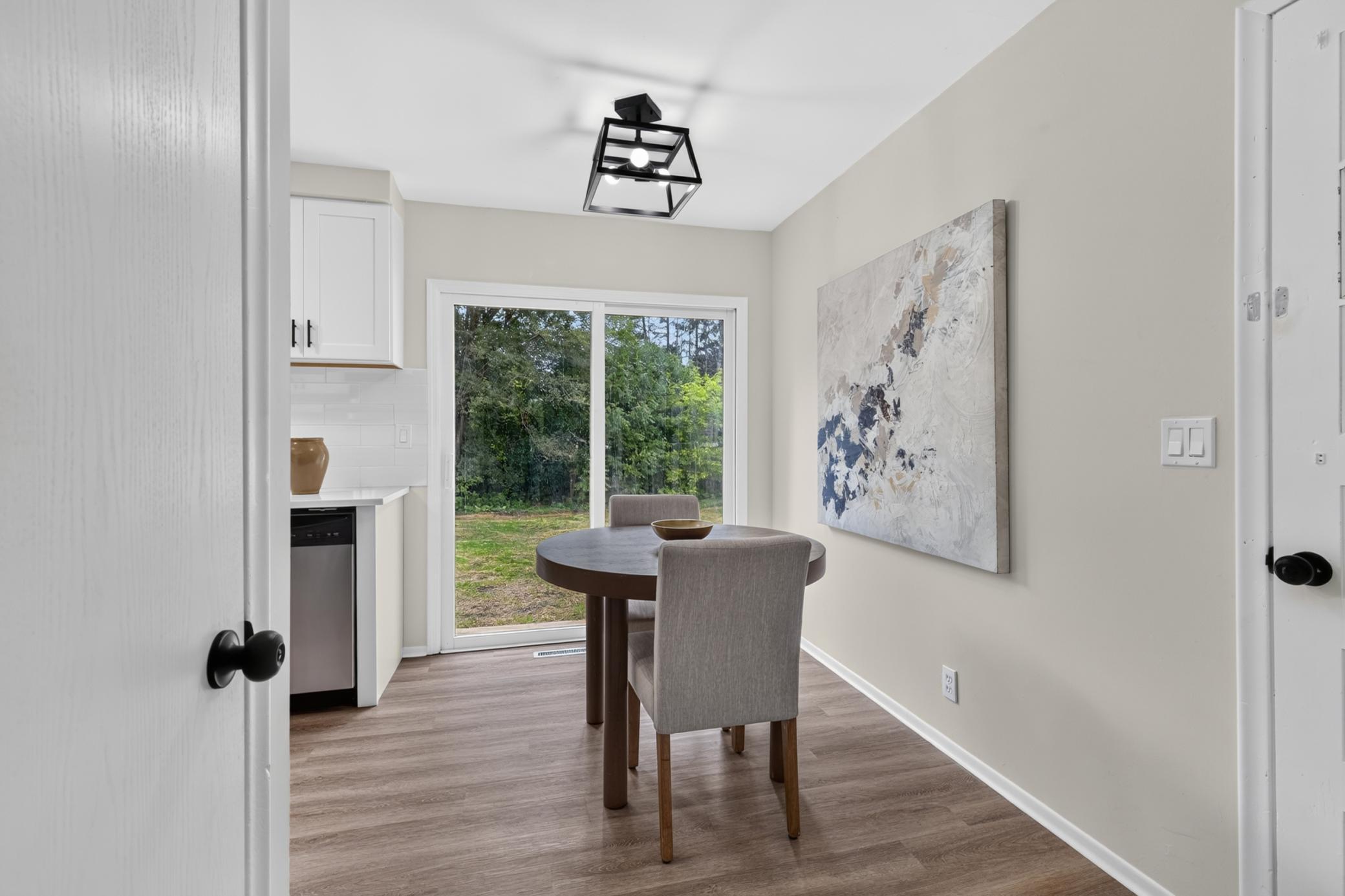 1211 Sunnyside Drive Property Photo 8