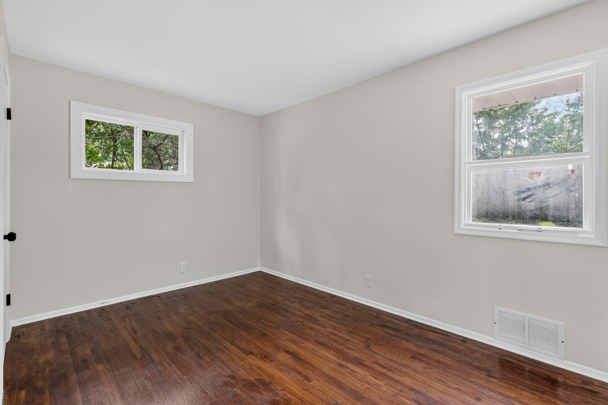 1211 Sunnyside Drive Property Photo 15