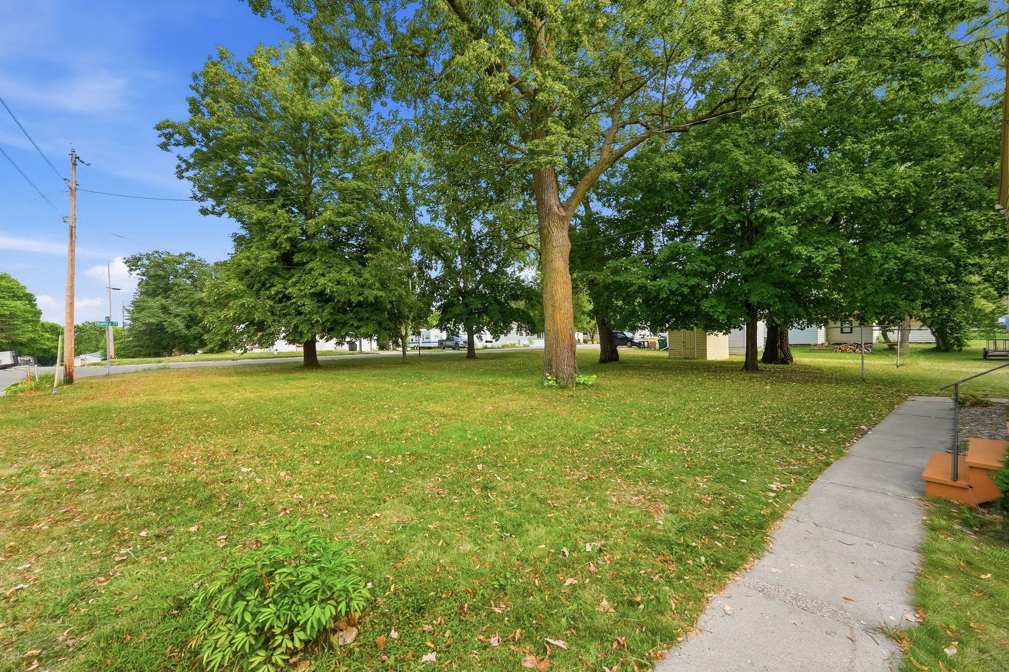 1018 8th Avenue E Property Photo 6