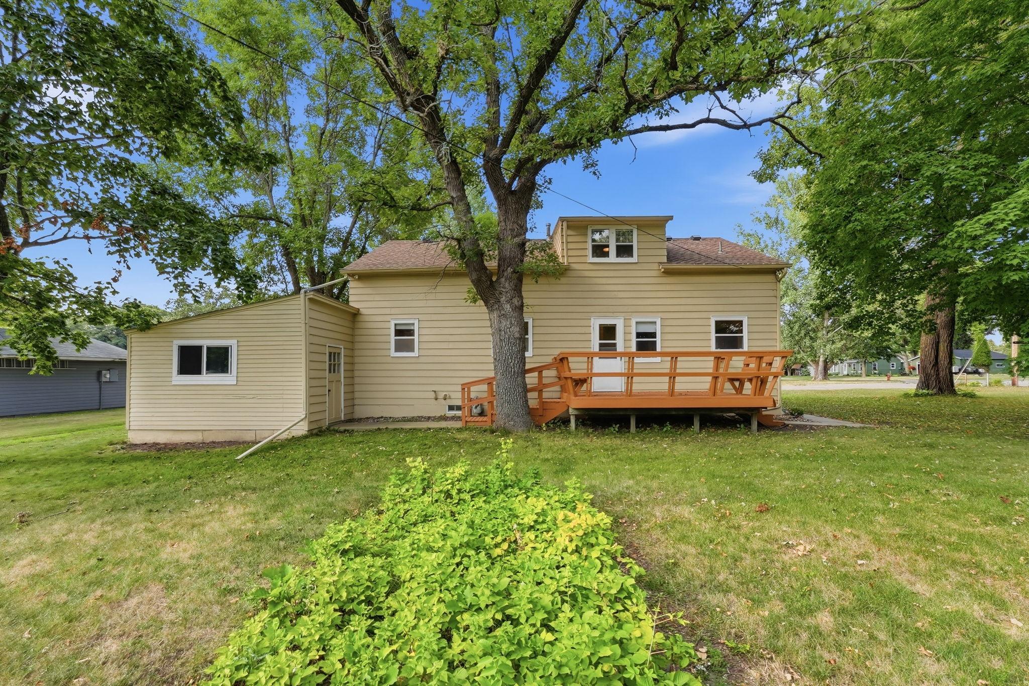 1018 8th Avenue E Property Photo 8