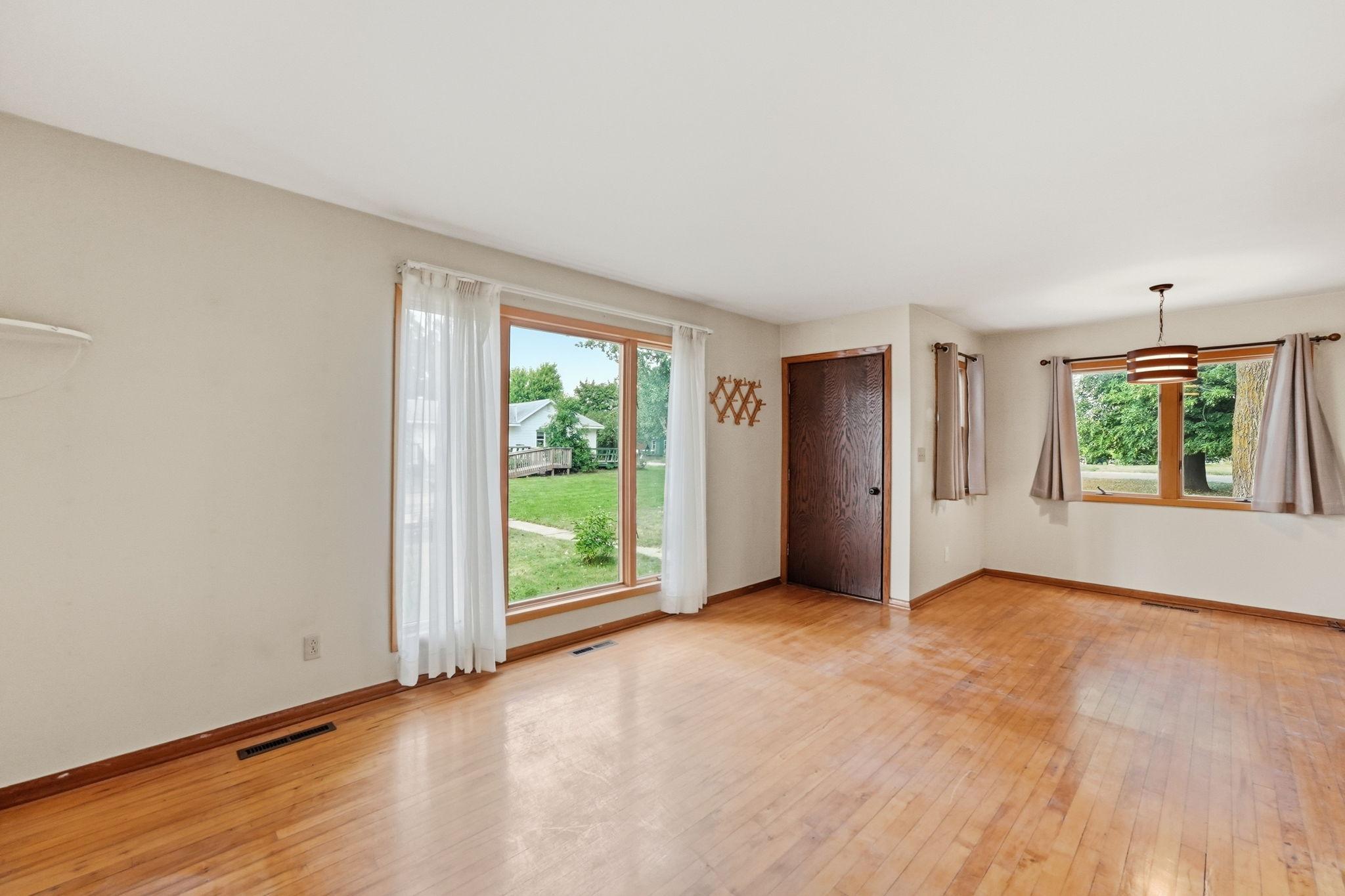 1018 8th Avenue E Property Photo 11