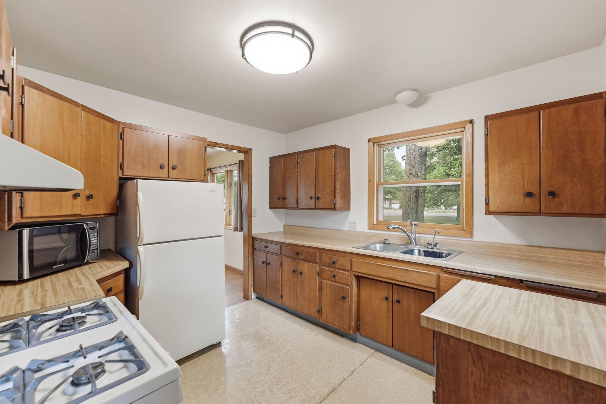 1018 8th Avenue E Property Photo 16