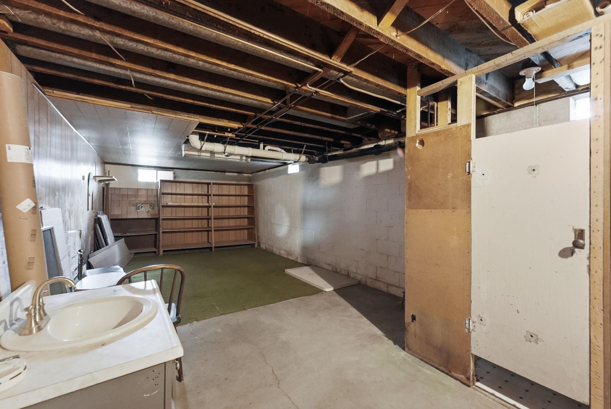 1018 8th Avenue E Property Photo 28