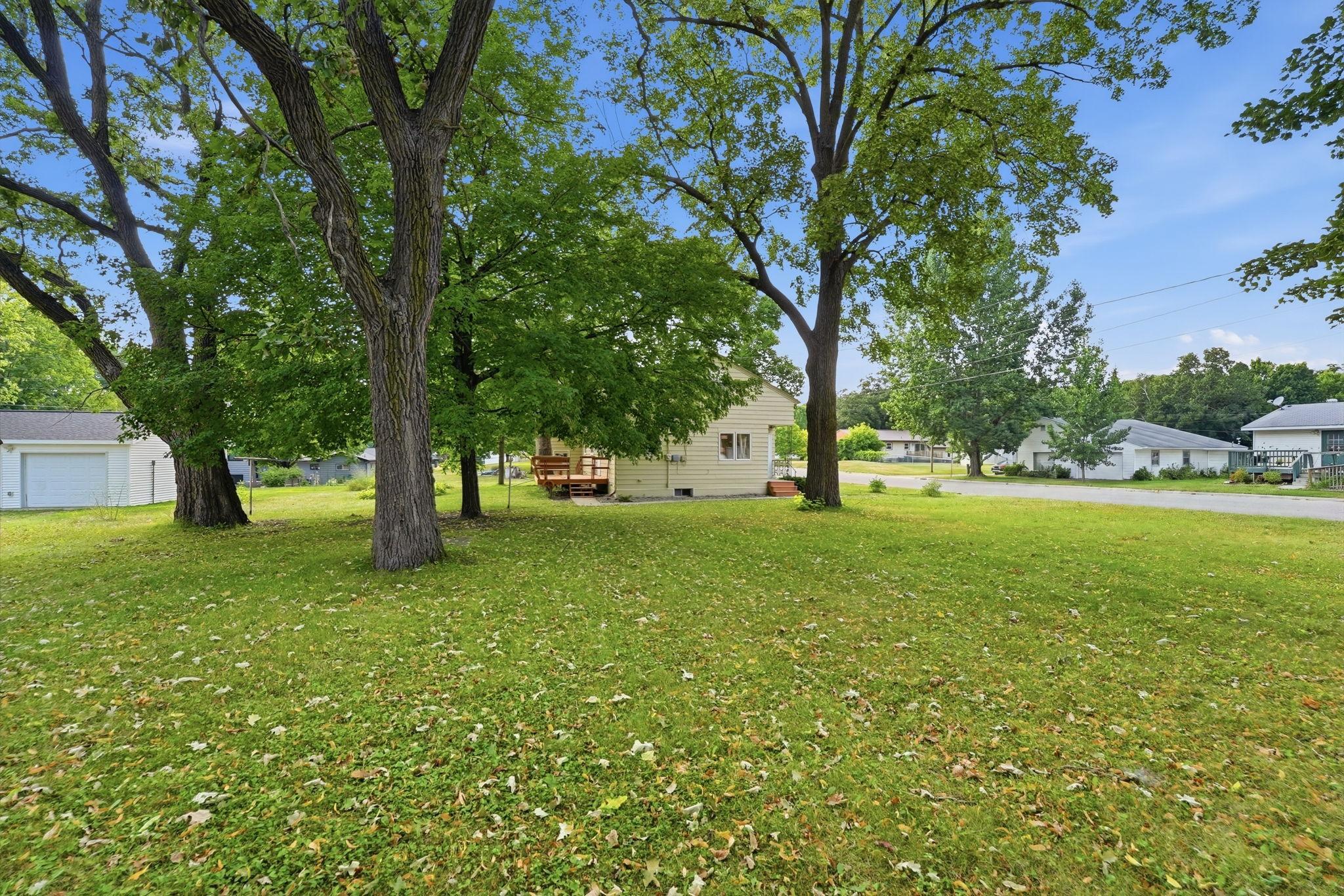1018 8th Avenue E Property Photo 31