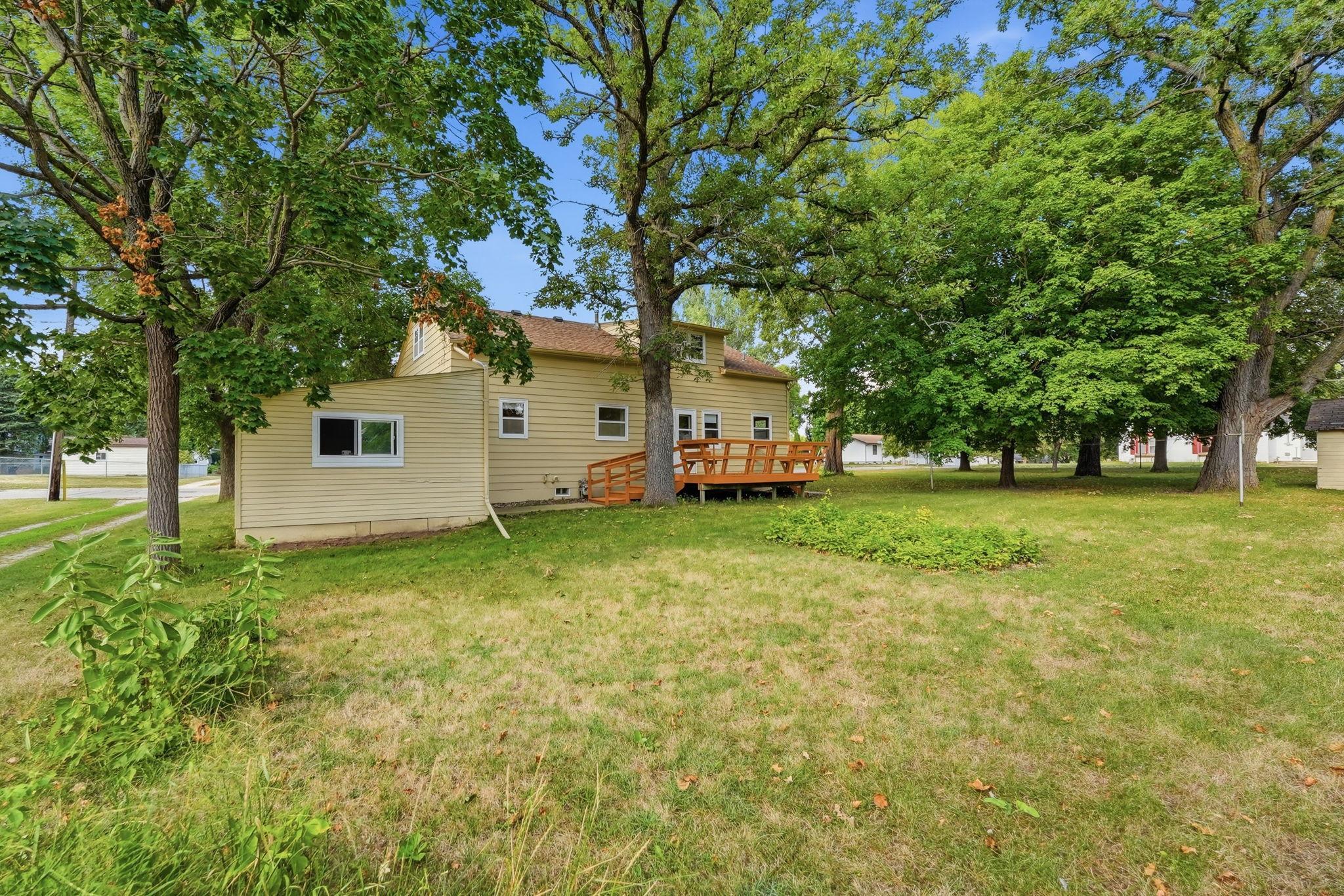 1018 8th Avenue E Property Photo 34