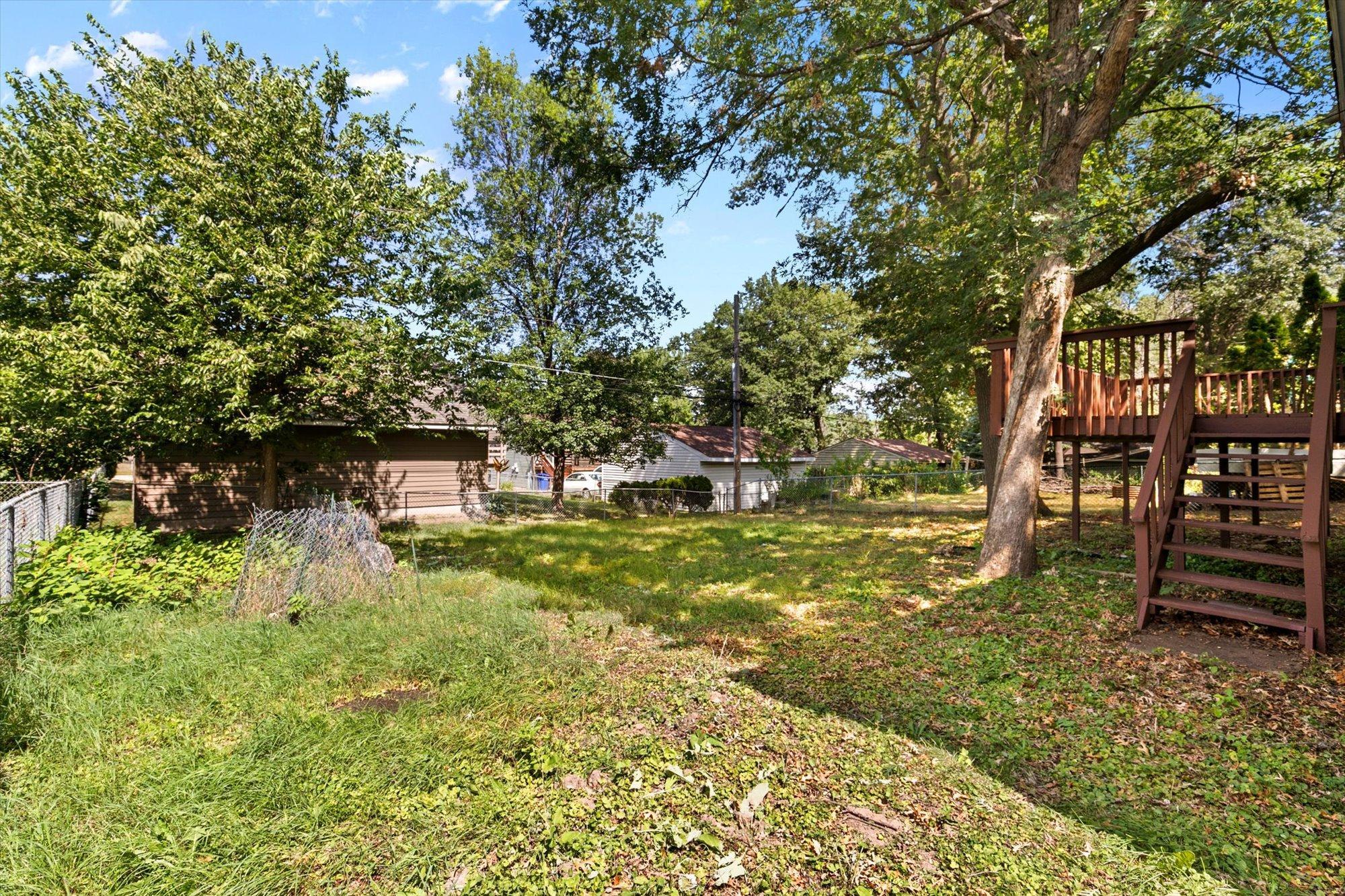677 California Avenue E Property Photo 7