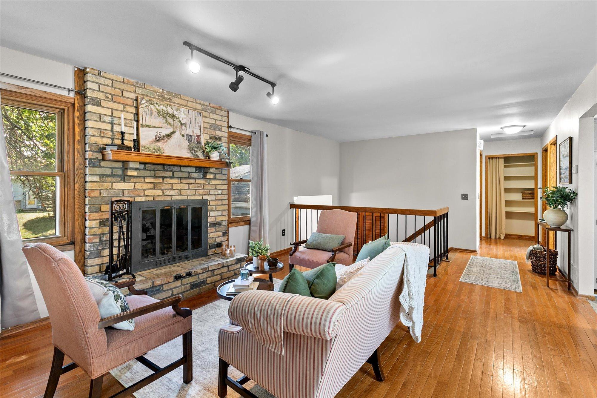 677 California Avenue E Property Photo 19