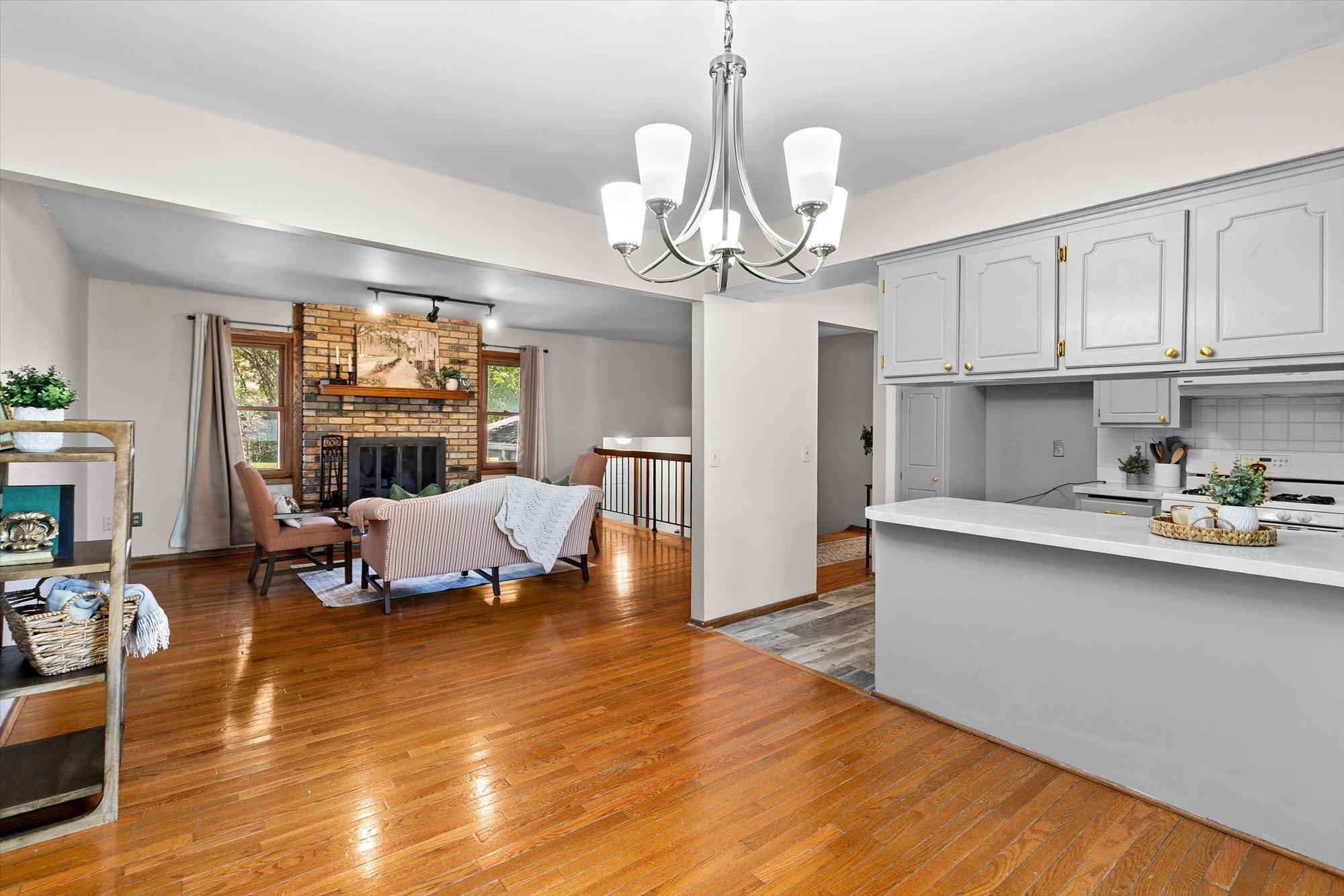 677 California Avenue E Property Photo 20