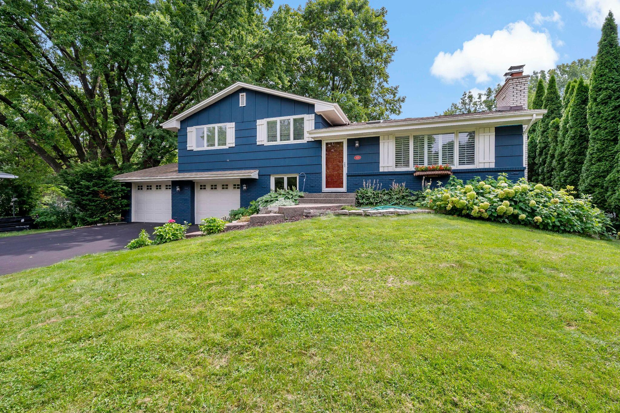 5529 Benton Avenue Property Photo 3