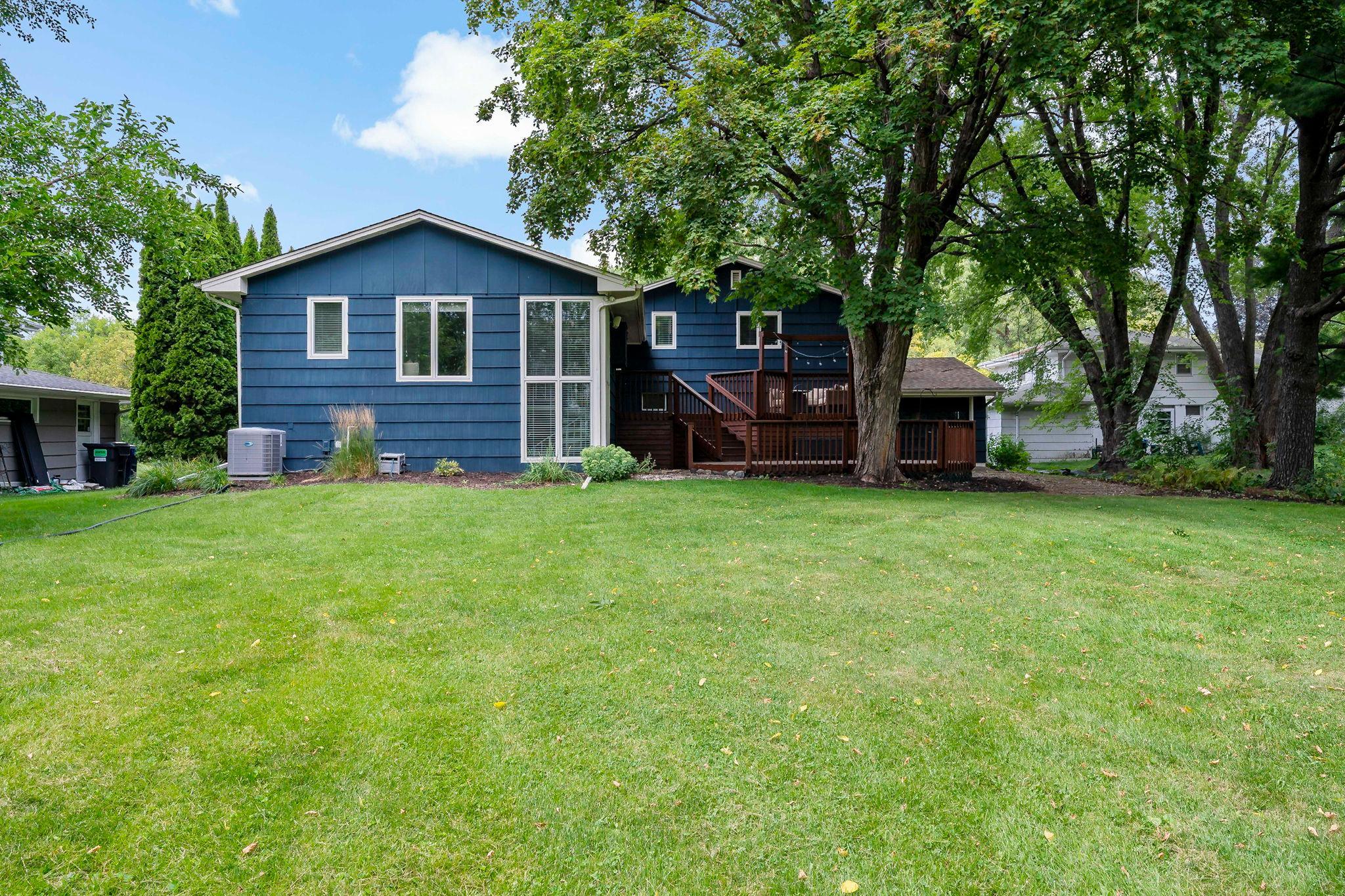 5529 Benton Avenue Property Photo 10