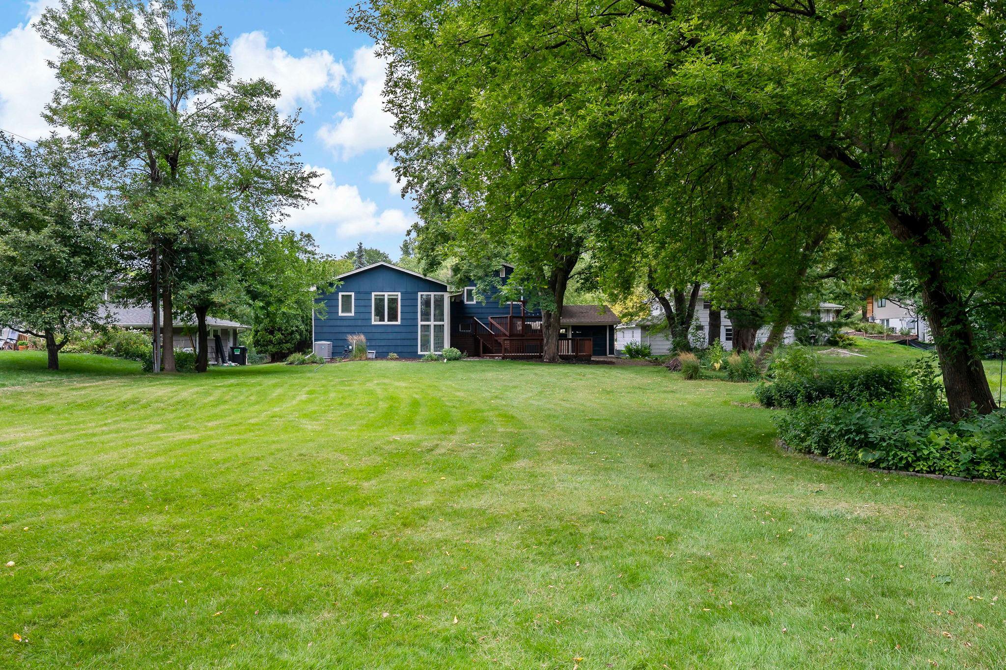 5529 Benton Avenue Property Photo 12
