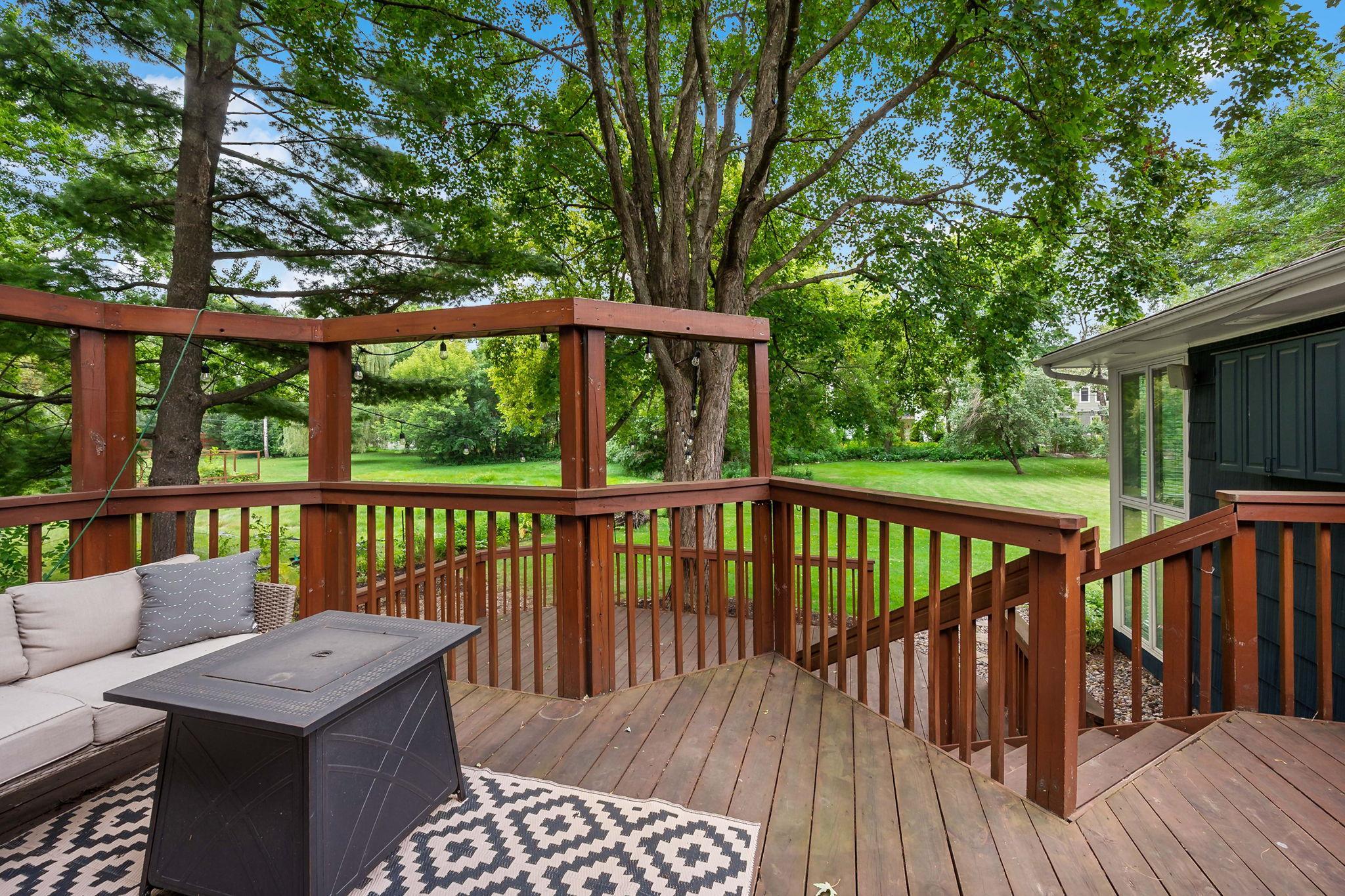 5529 Benton Avenue Property Photo 20